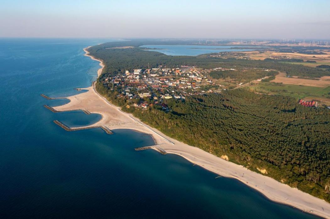 Mandarin Jarosławiec Exteriér fotografie